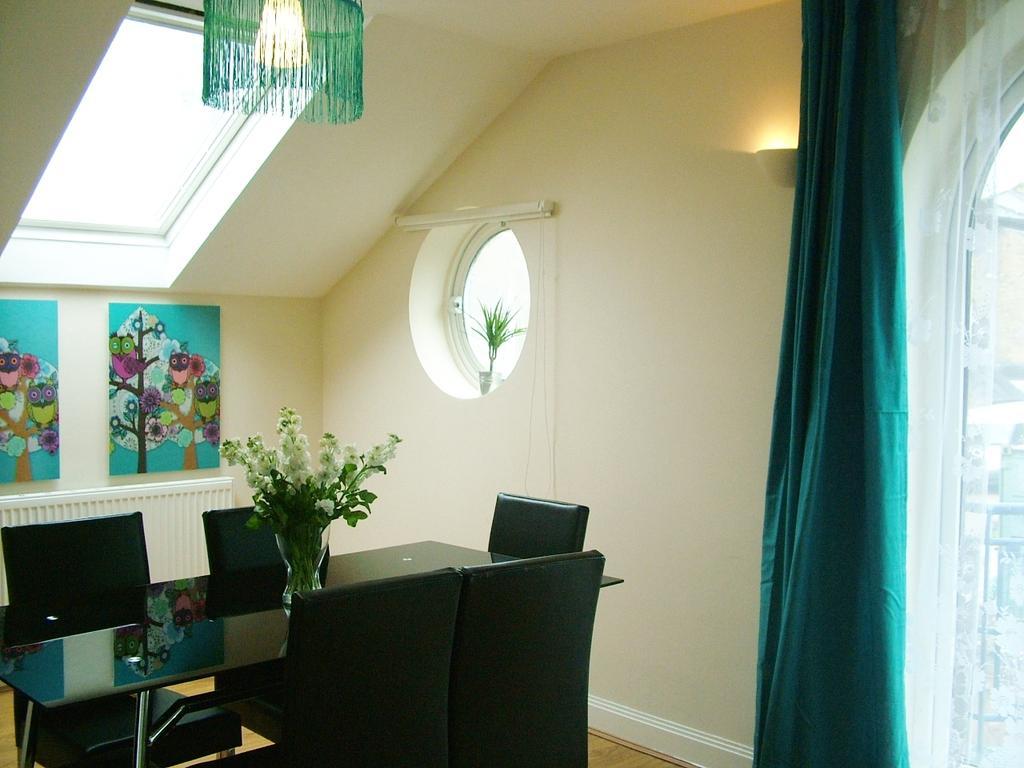 Central Park @ Finsbury Park London Room photo